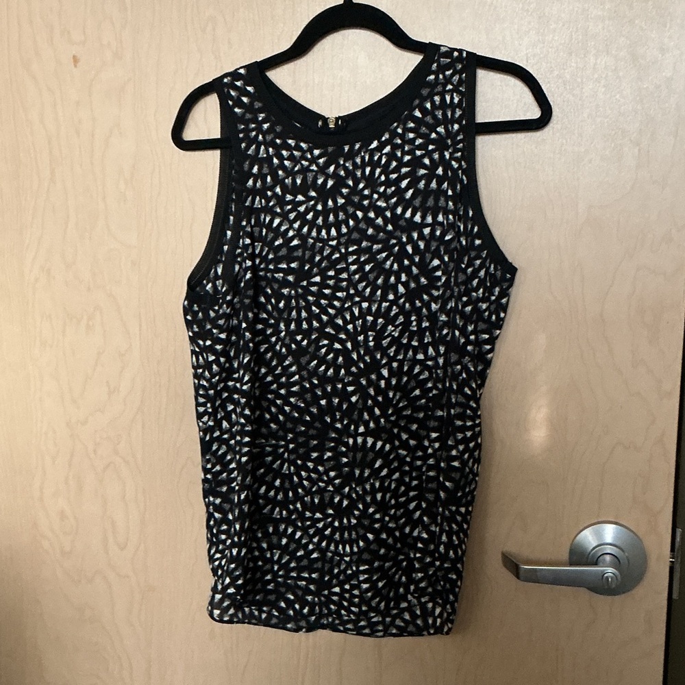 Massimo Black and White Geometric Tank Top